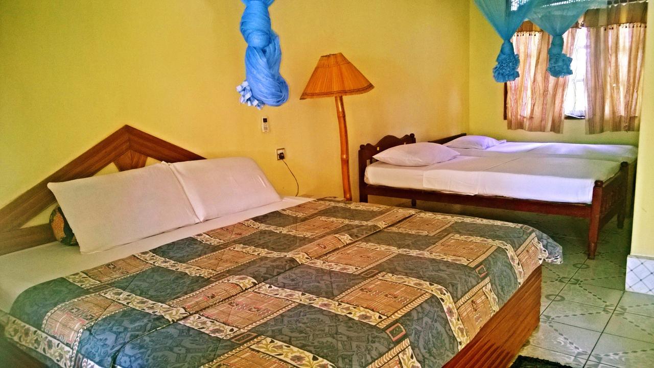 Inamaluwa Sigiri Holiday Inn מראה חיצוני תמונה