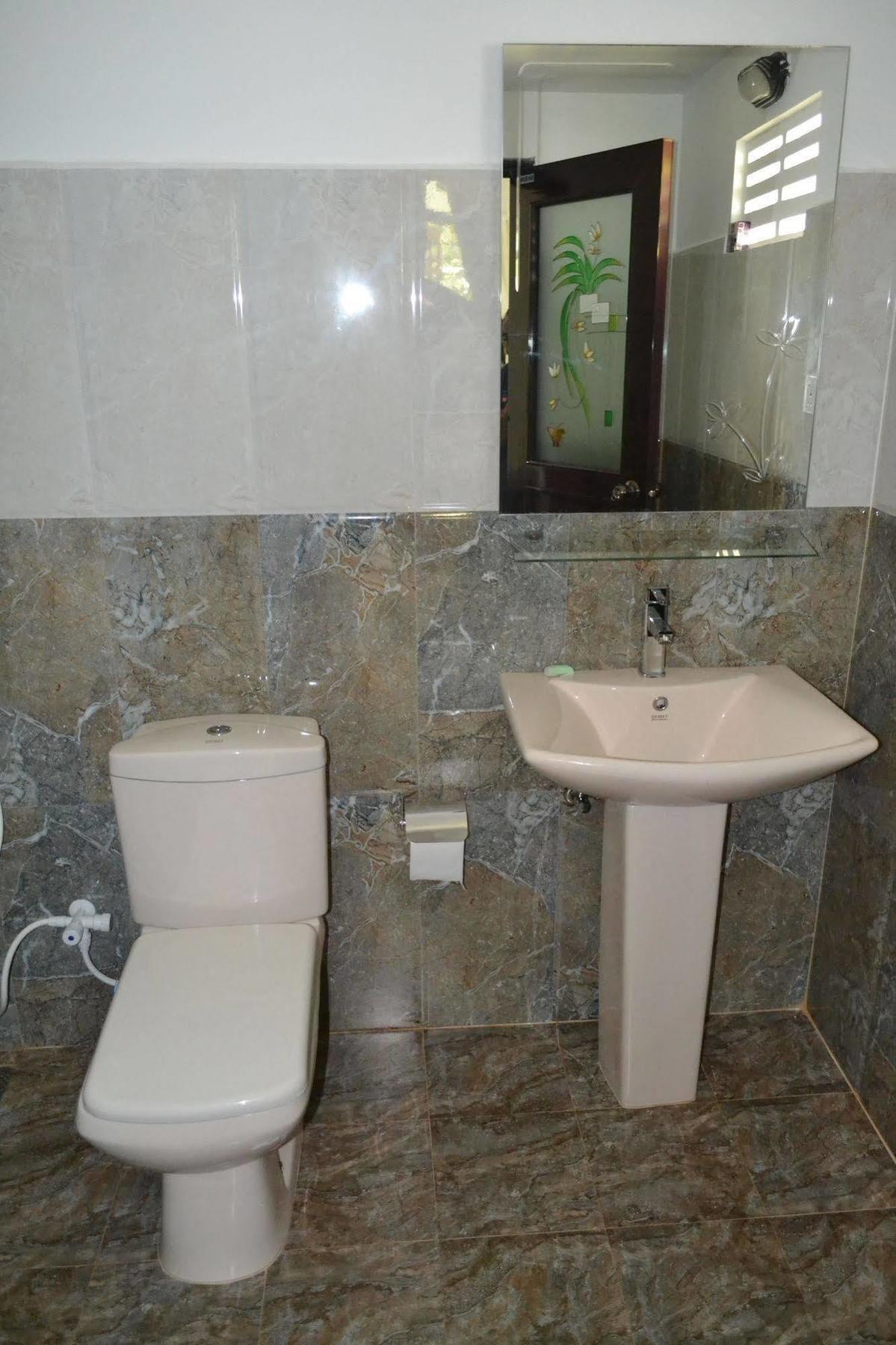 Inamaluwa Sigiri Holiday Inn מראה חיצוני תמונה