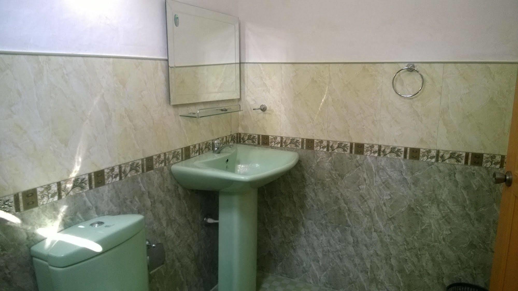Inamaluwa Sigiri Holiday Inn מראה חיצוני תמונה